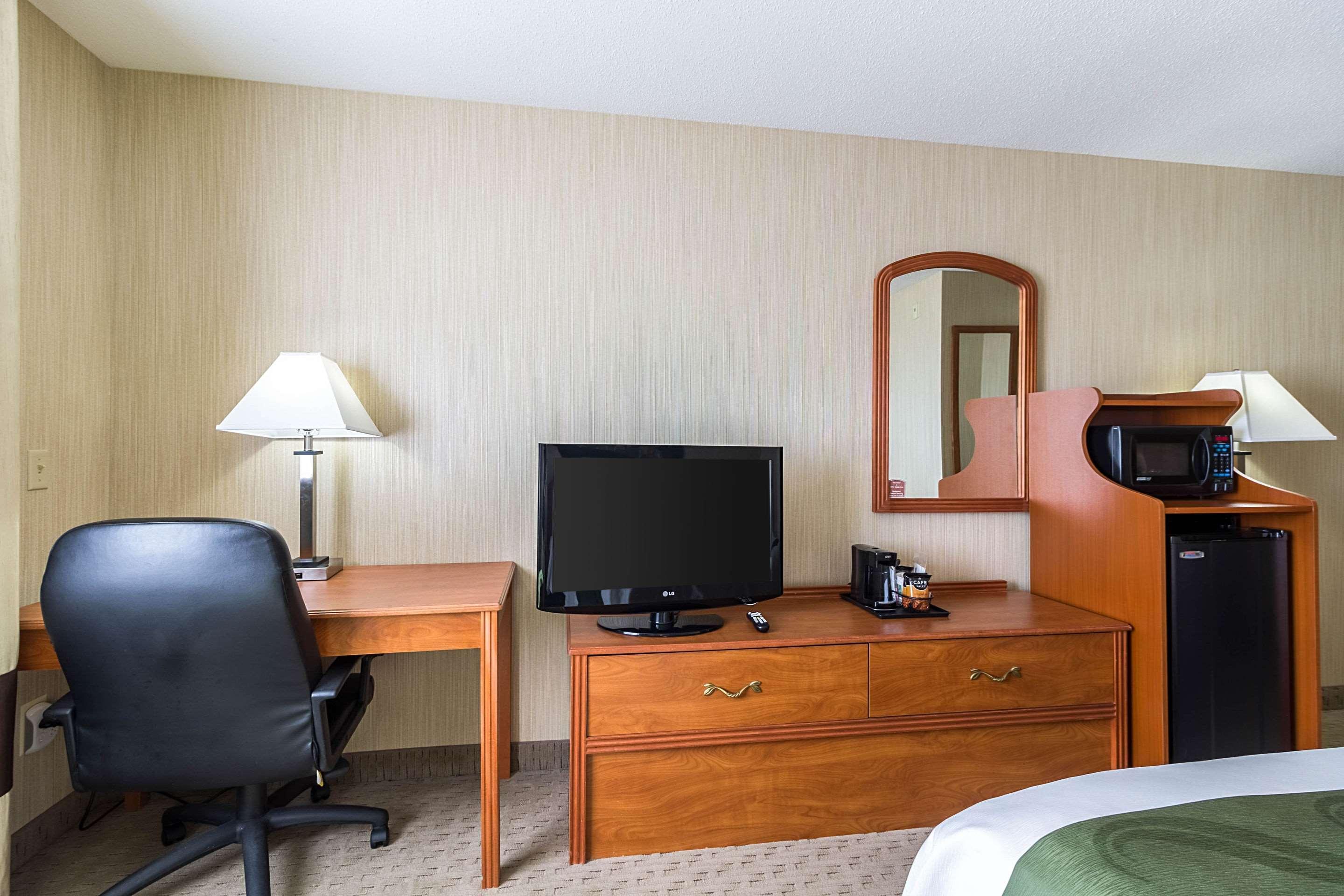 Quality Inn Marshall Mn Near University מראה חיצוני תמונה