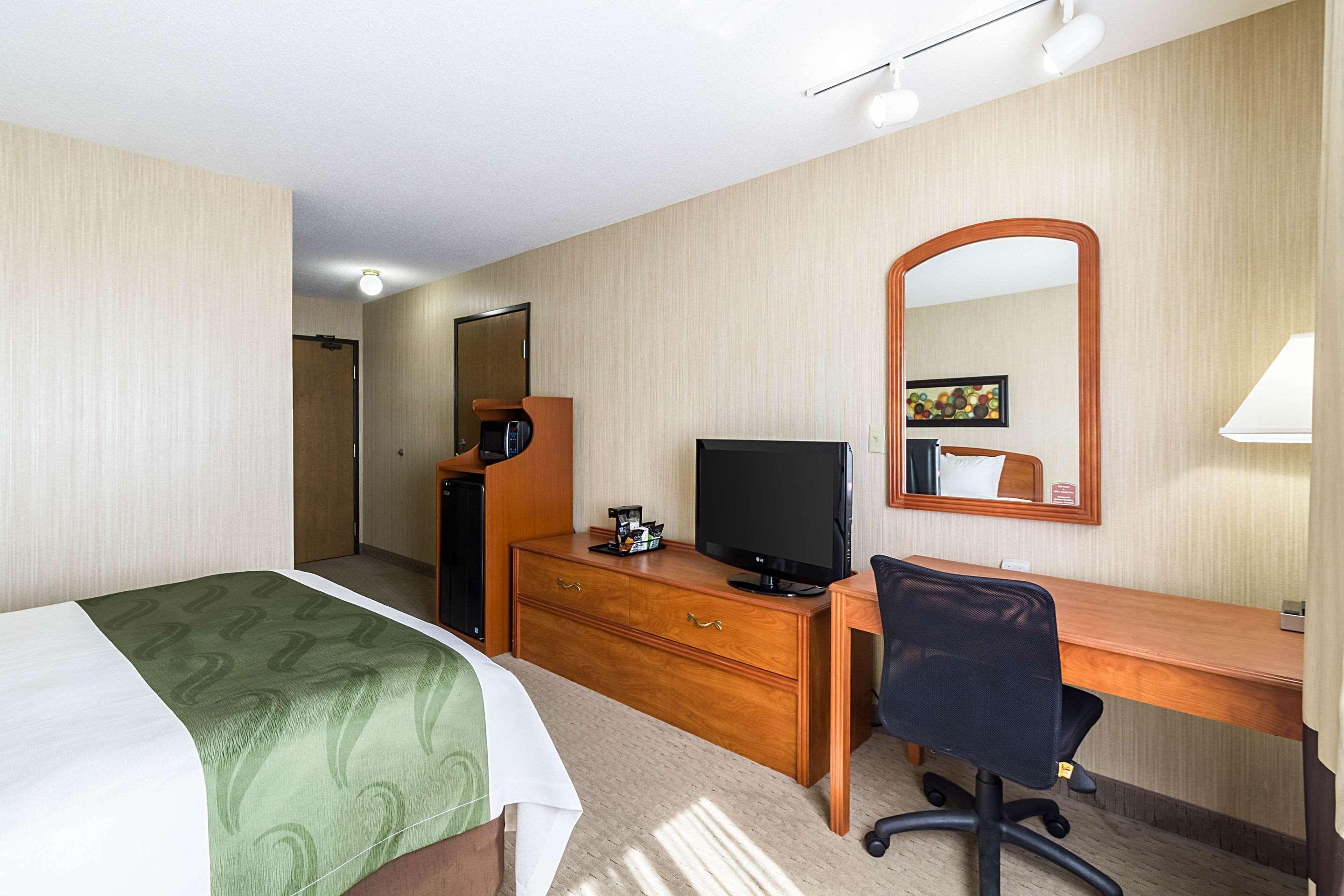 Quality Inn Marshall Mn Near University מראה חיצוני תמונה