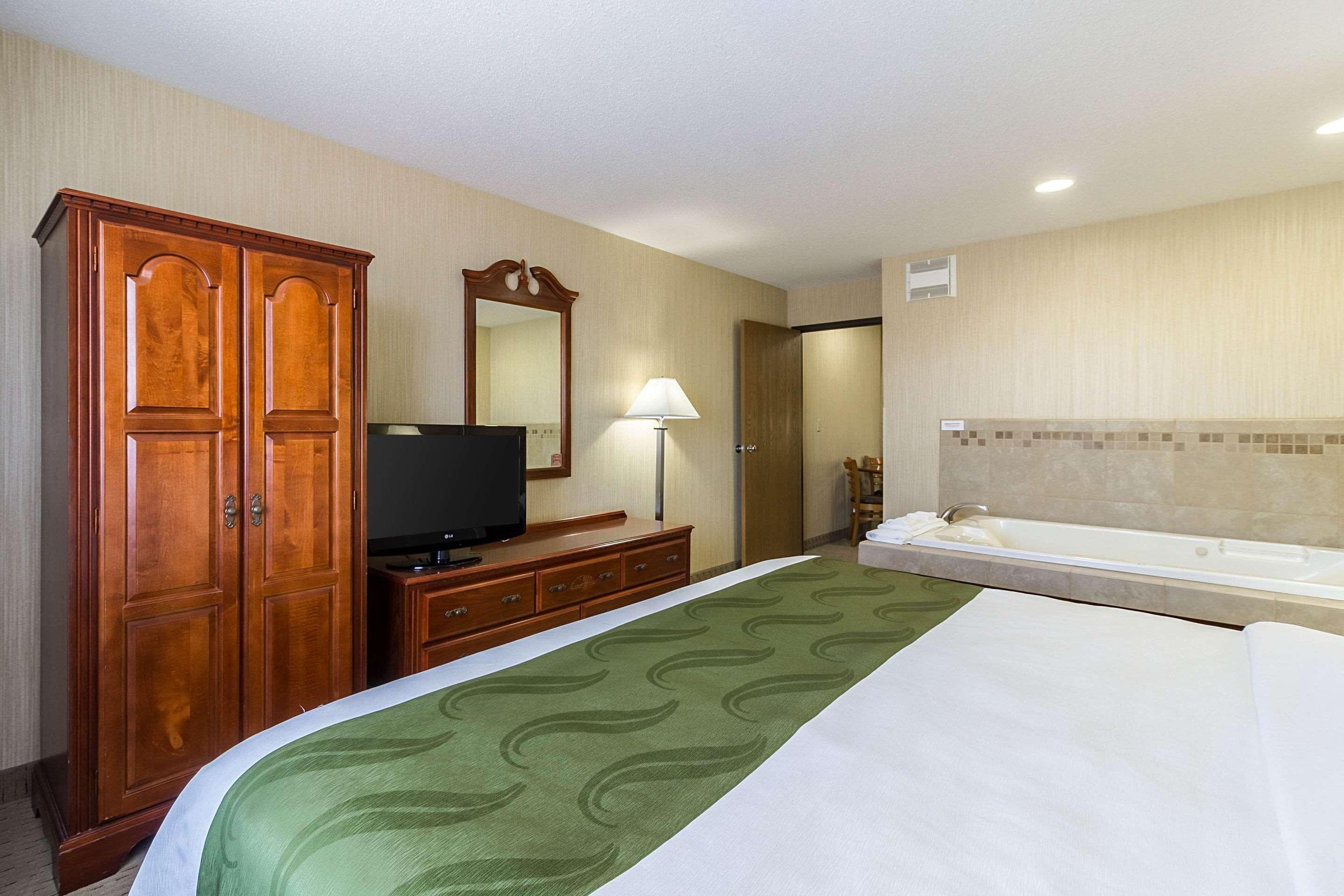 Quality Inn Marshall Mn Near University מראה חיצוני תמונה